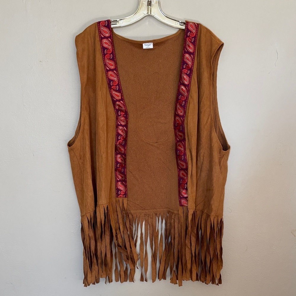 Spirit Tan Vest with Red Paisley and Fringe